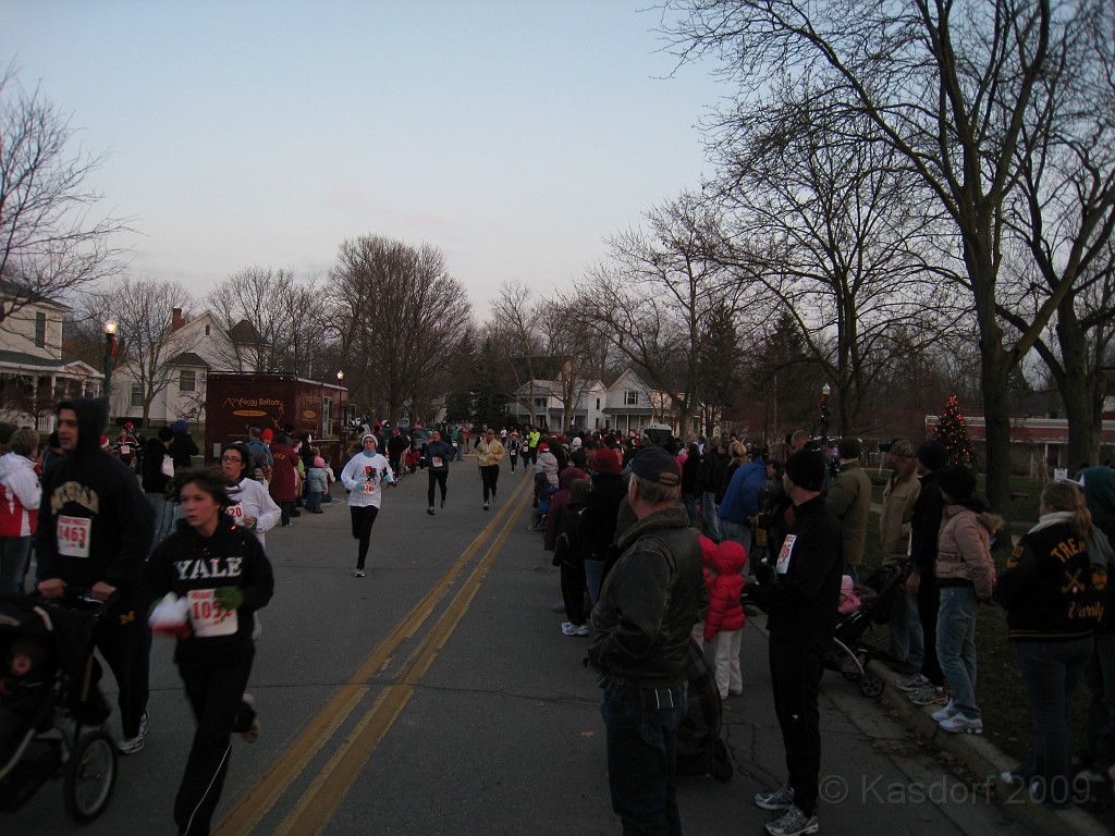 Holiday Hustle 5K 2009 485.jpg - The 2009 running of the Holiday Hustle 5K put on by Running Fit in Dexter Michigan on a sunny but 28 degree on December 5, 2009.